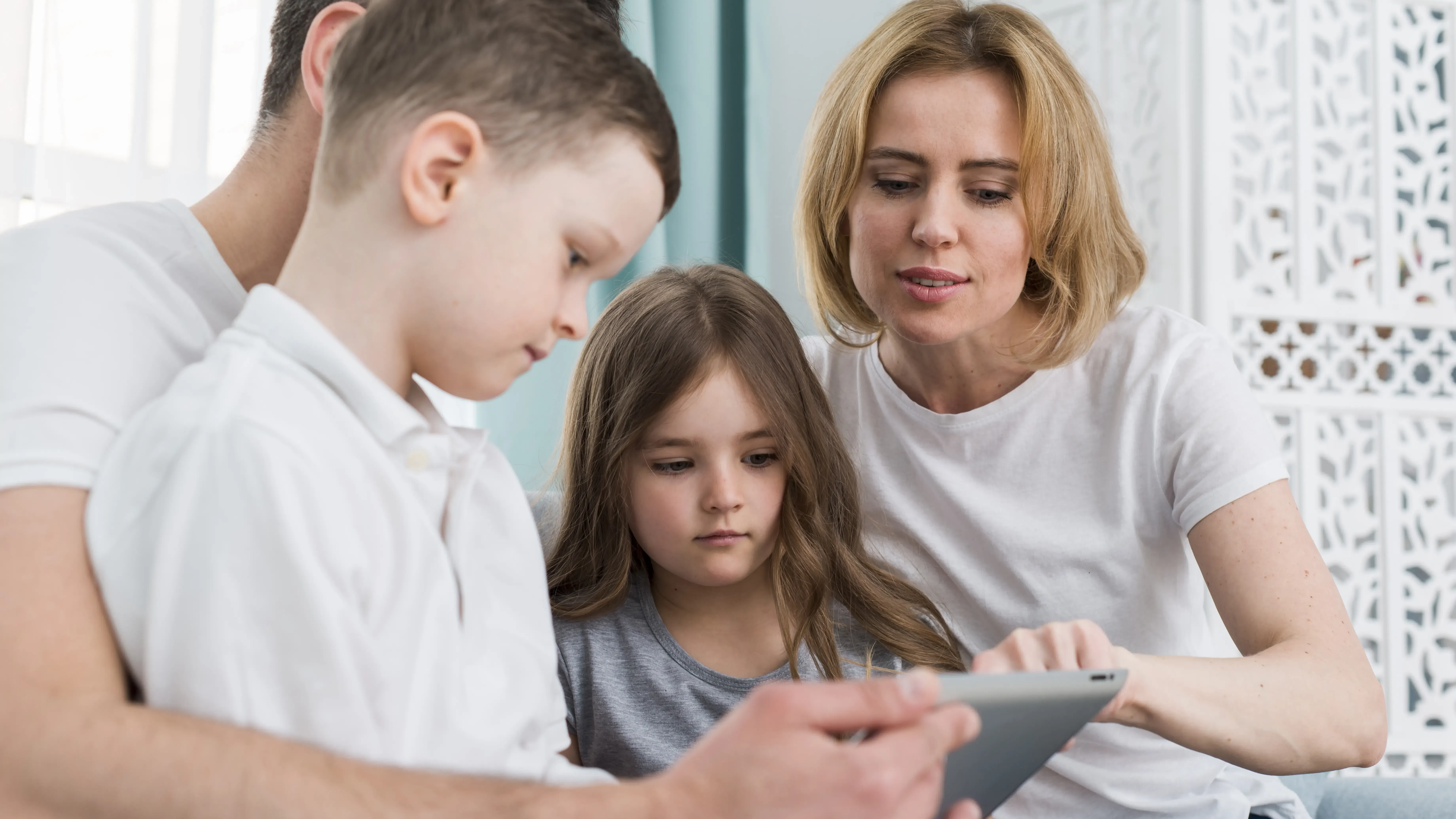 Ilustración para el artículo: Cómo establecer límites sin conflictos - consejos para padres