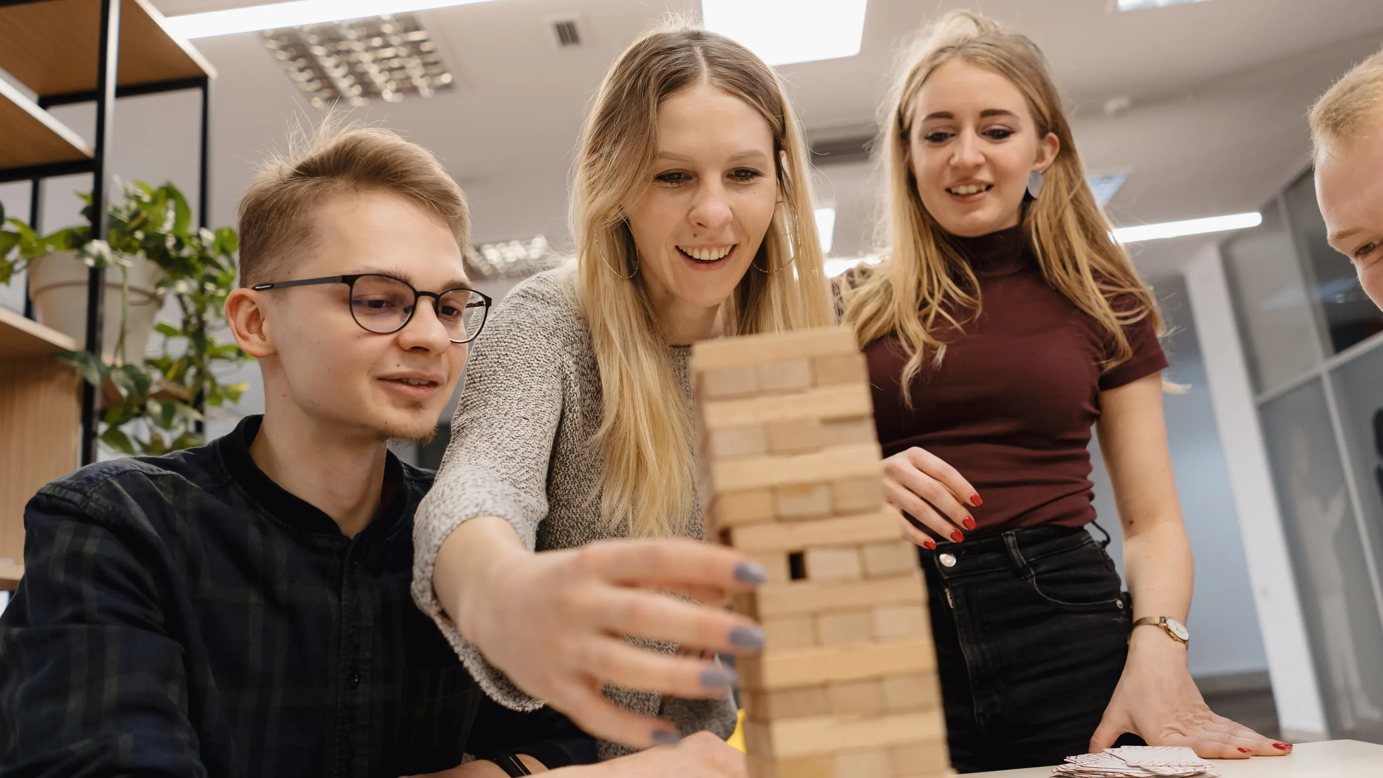 Ilustración para el artículo: Desarrollo holístico de los adolescentes: el efecto Jack Ma