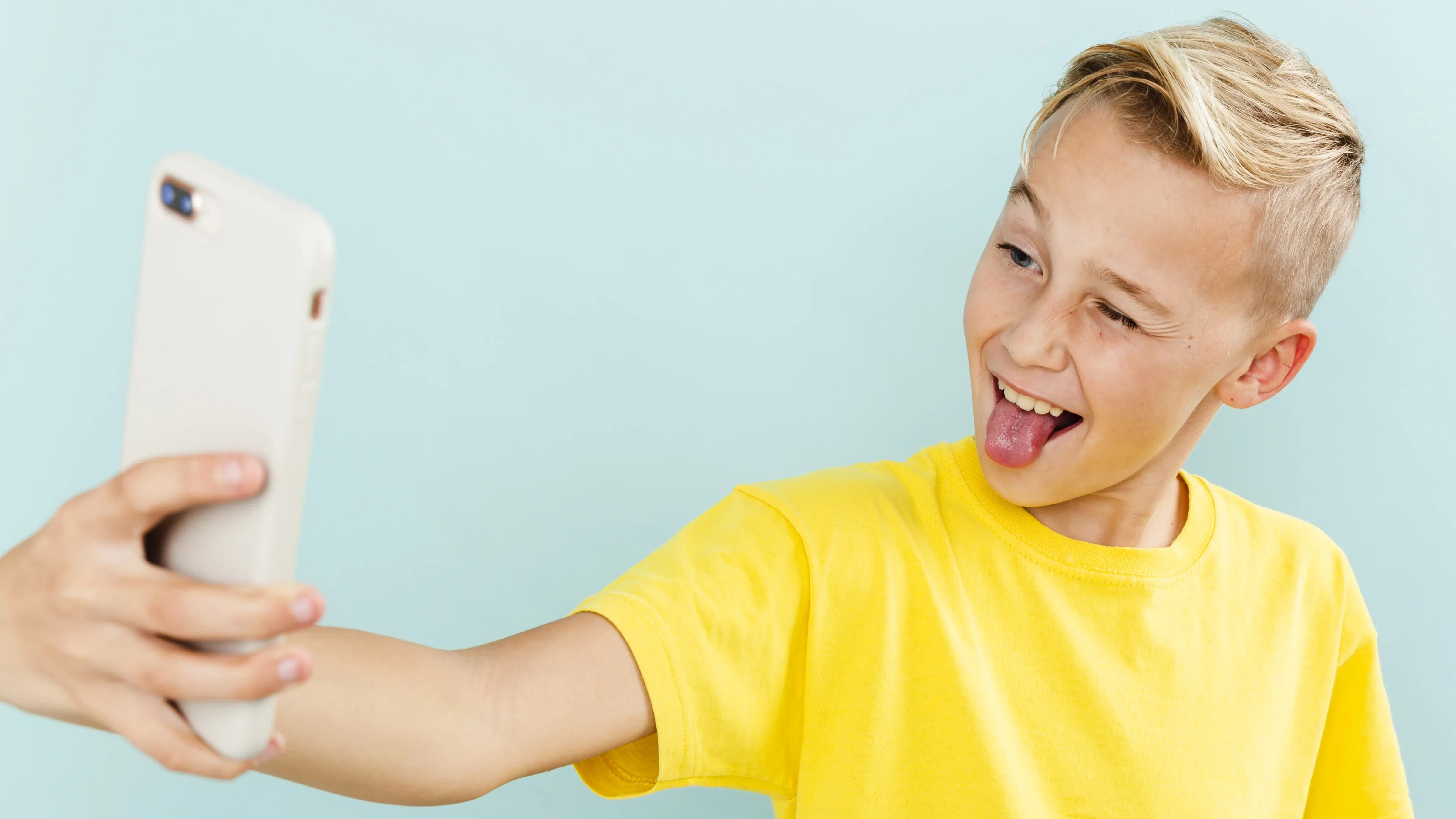 Ilustracja do artykułu: Kontrola rodzicielska Instagram: bezpieczeństwo dzieci online