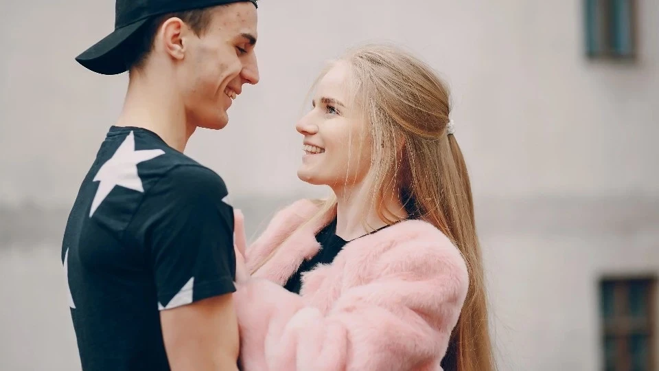 Ілюстрація до статті: Що означає 143 у повідомленнях дітей: посібник для батьків