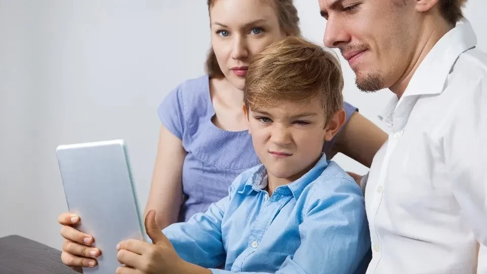 記事用イラスト： 10代の性教育：会話の始め方