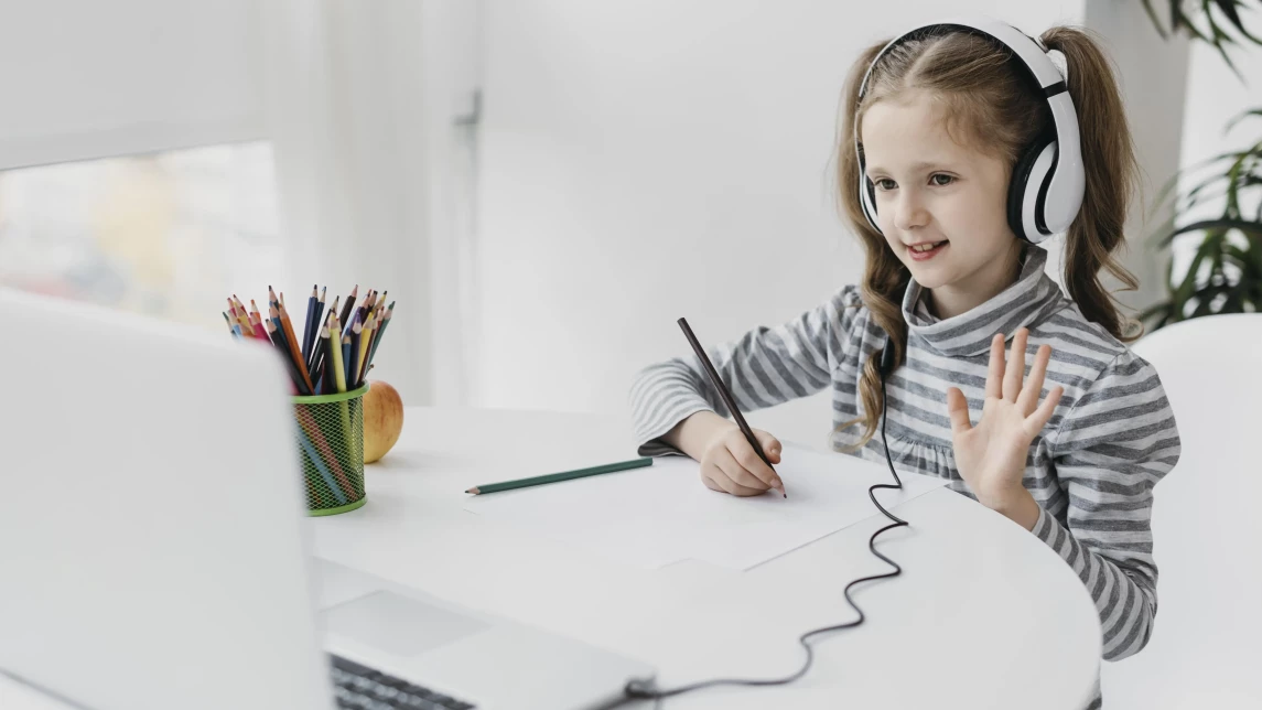 Ilustração do artigo: Golpes Informacionais em Cursos Online