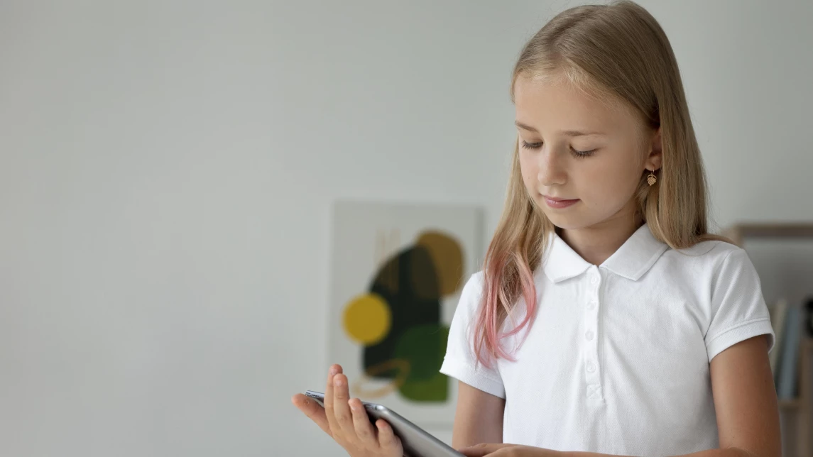 Ілюстрація до статті: Дитячий розвиток і гаджети: які ризики