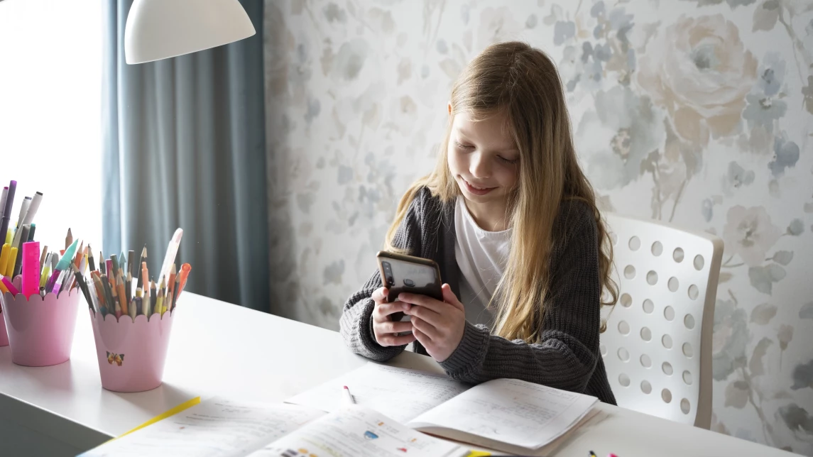 Ілюстрація до статті: Освіта дітей в епоху екранів